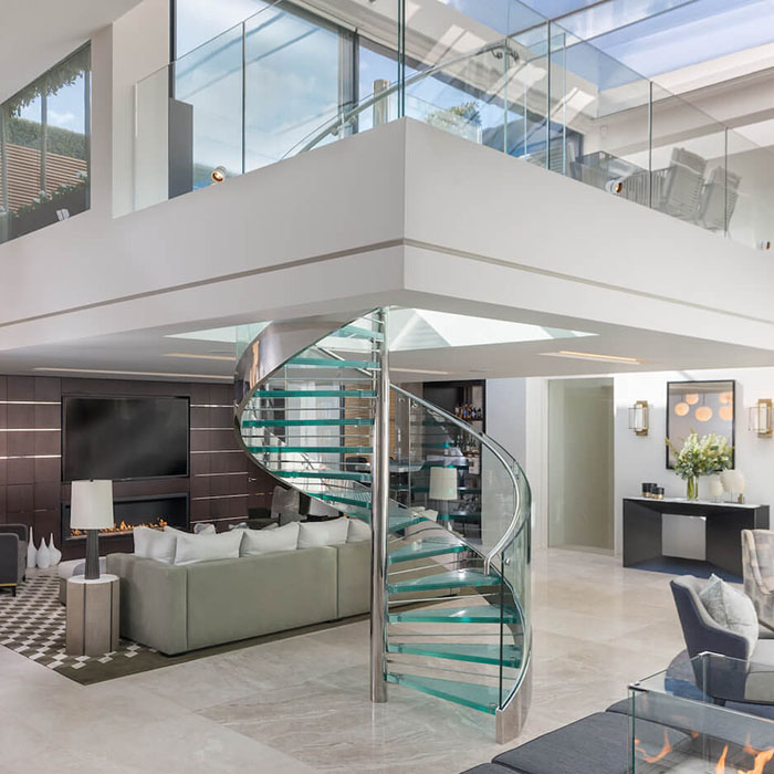 Modern Residence Indoor Toughened Glass Tread Spiral Staircase With Glass Railing