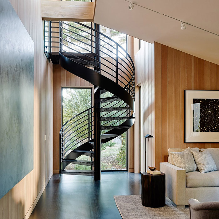 Residence Indoor Spiral Staircase Custom Integration Steel Structure