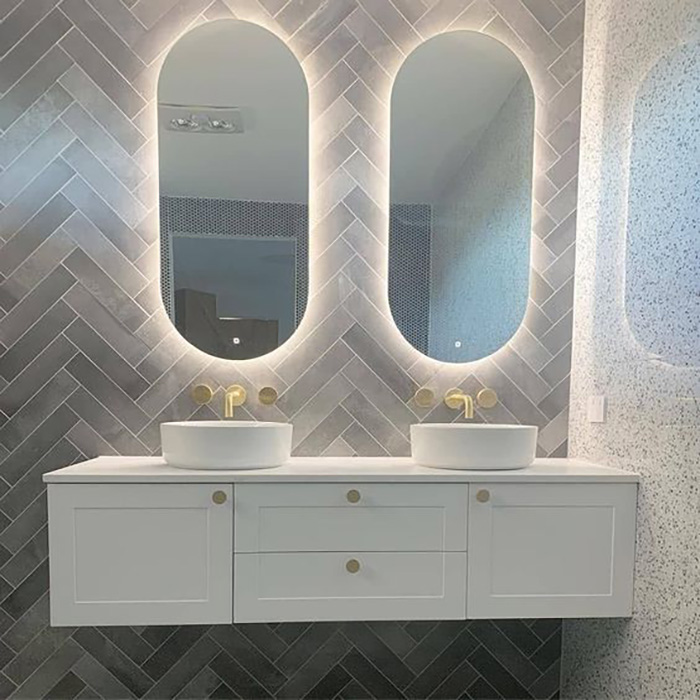 Suspended Bathroom Vanity Use Double Mirror And Double Sink