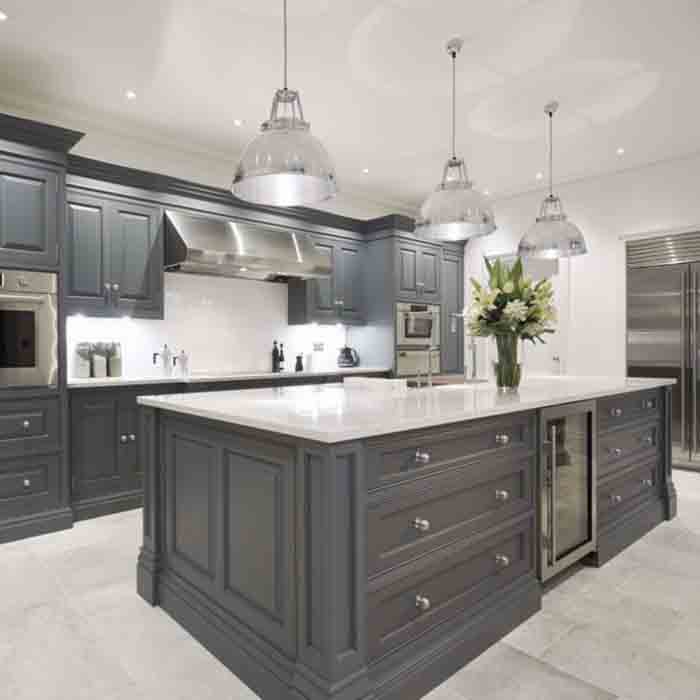 Custom Villa Solid Wood Kitchen Cabinet Use Quartz Countertop Islands